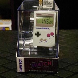 New Retro Paladone Nintendo Original Gray Gameboy Game Boy Wrist Watch